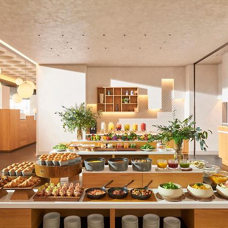 Omo7 Osaka By Hoshino Resorts Екстер'єр фото The buffet at the lounge